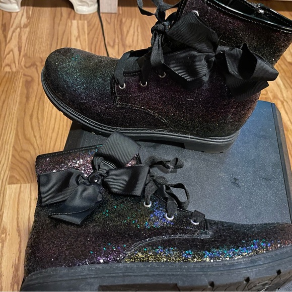Justice Shoes Black Purple And Green Iridescent Glitter Combat Boot